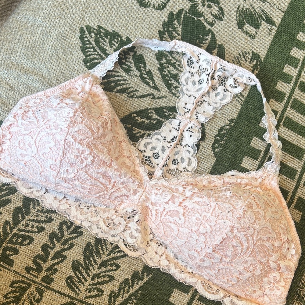 Xhilaration Light Pink Lace Bralette with Racerback